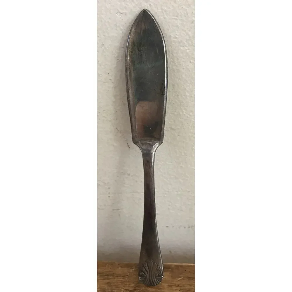 Set Mixed Random Lot 3 Vtg Antique English Silverplate Butter Knives Servers